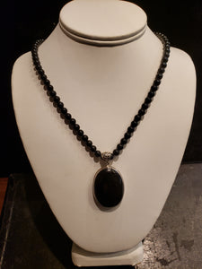 ONYX PENDANT ON 20" ONYX  BEADS