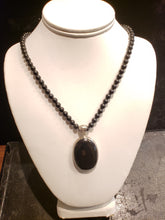 Load image into Gallery viewer, ONYX PENDANT ON 20&quot; ONYX  BEADS
