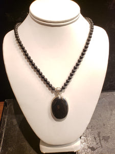 ONYX PENDANT ON 20" ONYX  BEADS