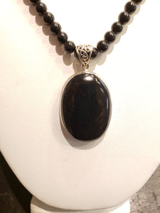 ONYX PENDANT ON 20" ONYX  BEADS