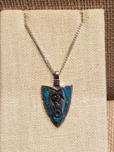 Load image into Gallery viewer, TURQUOISE CHIP INLAY ARROWHEAD PENDANT WITH BEAR - MEDIUM
