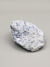 Load image into Gallery viewer, KYANITE - FREE STANDING STONE
