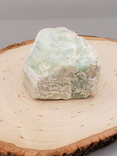 Load image into Gallery viewer, AQUAMARINE -  FREE STANDING STONE
