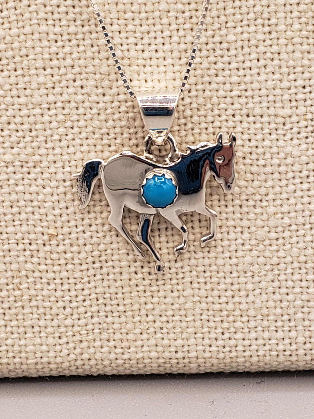 TURQUOUSE HORSE PENDANT- 18