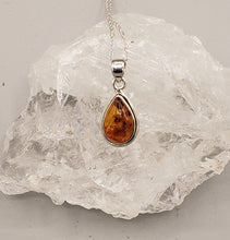 Load image into Gallery viewer, AMBER TEARDROP NECKLACE

