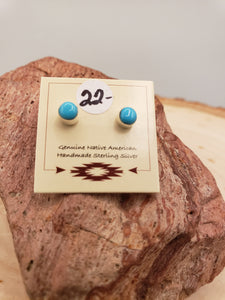 TURQUOISE MINI POST EARRINGS  - ROUND