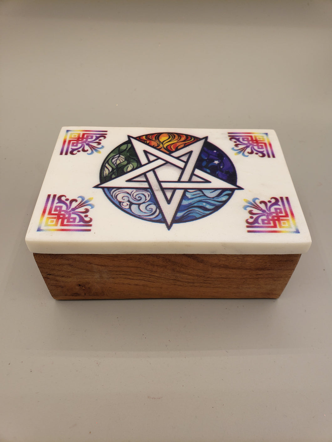 WOODEN BOX WITH MARBLE LID - PENTACLE