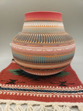 Load image into Gallery viewer, NAVAJO ETCHWARE POTTERY - ROBINSON &amp; VALENCIA ETSITTY
