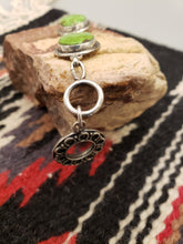Load image into Gallery viewer, GASPEITE STERLING SILVER LINK BRACELET - TOGGLE CLASP
