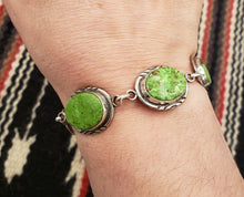 Load image into Gallery viewer, GASPEITE STERLING SILVER LINK BRACELET - TOGGLE CLASP
