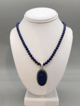 Load image into Gallery viewer, LAPIS OVAL PENDANT ON 6MM BEADS
